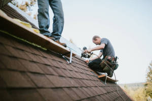 Local Roofers in Toluca Terrace, CA